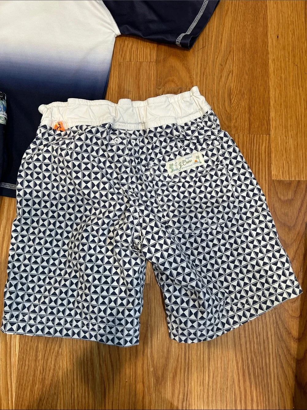 Crewcuts mish Boys Navy Blue & White Ombre Rashguard & 2 Patterned Swim Trunks 6